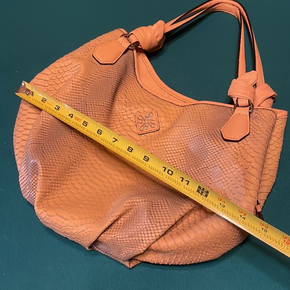 Vera Wang Purse - Picture 16 of 16